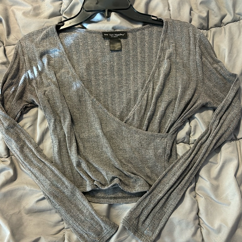 Women’s Long Sleeve Crop Top